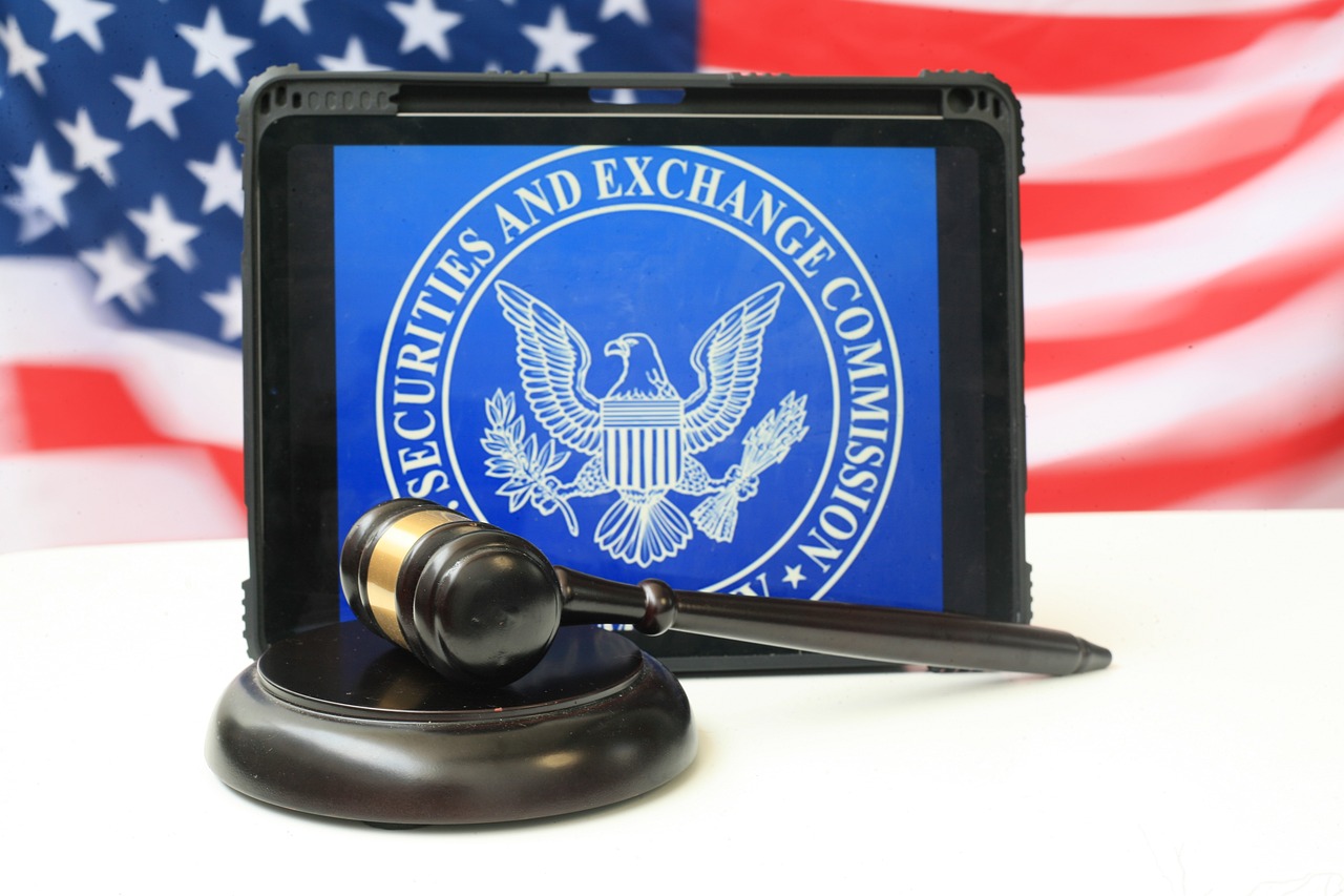 In an Effort to Fight Allegations of Fraud and Manipulation, Binance.US Hires a Former SEC Director