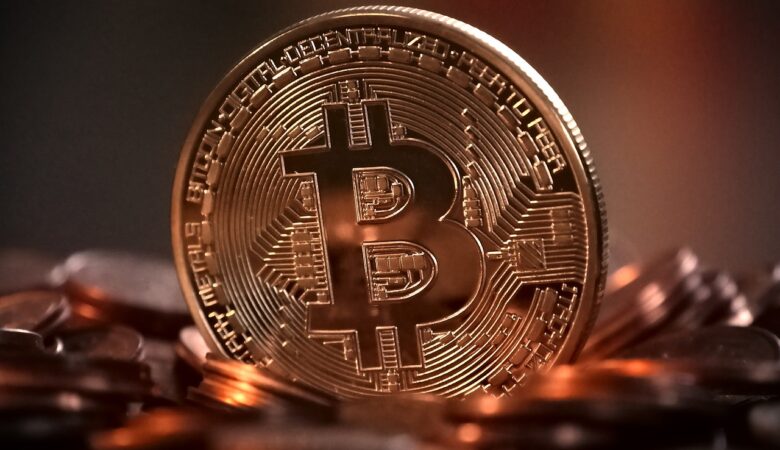 Bitcoin Market Outlook: Analyzing Bullish Momentum, Bearish Resistance, and Key Technical Signals