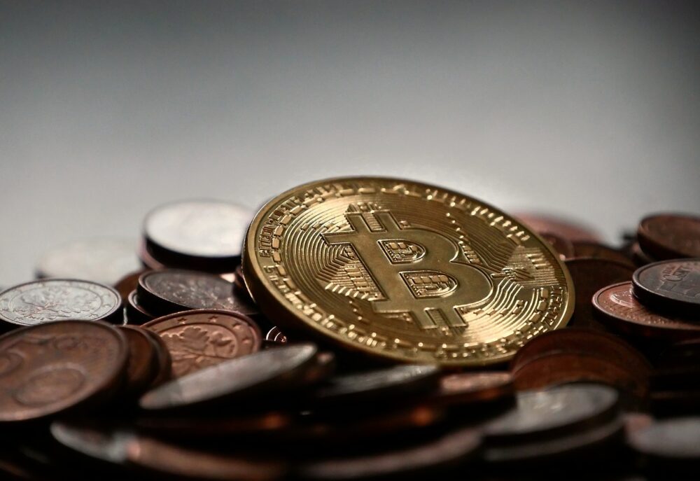 Silent Night, Bitcoin Wakes: Long-Dormant Wallets Stir on Christmas Eve