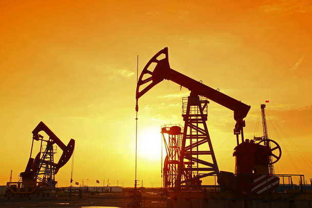 Oil Struggles Below $70