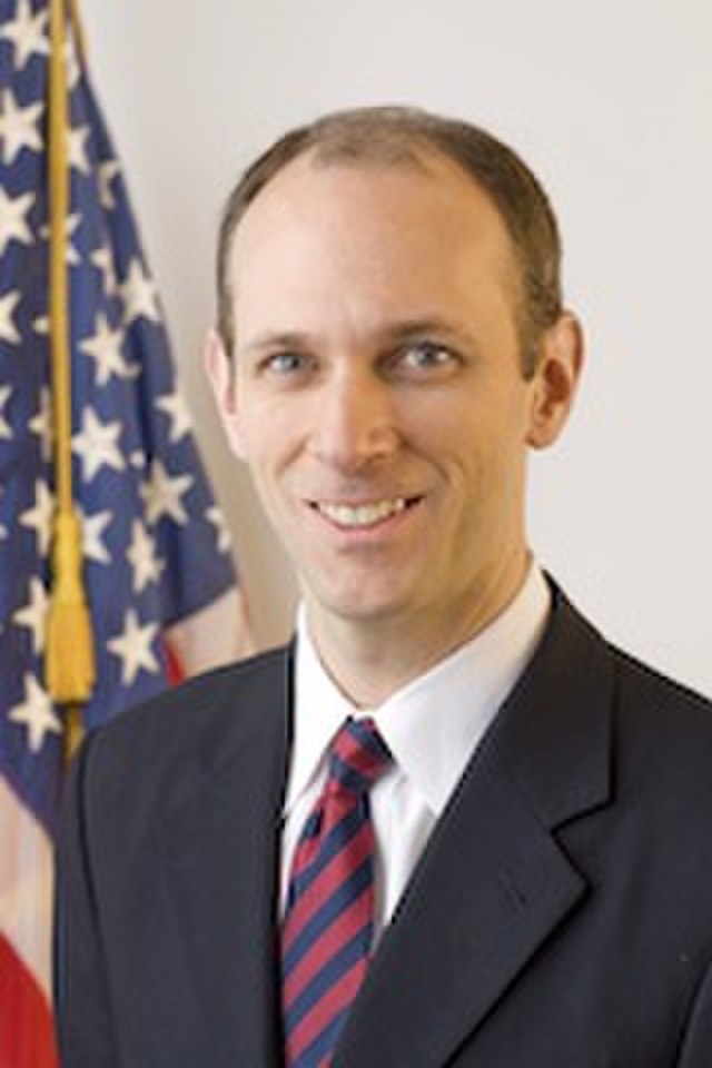 Goolsbee: Cut Rates if Conditions Remain Stable
