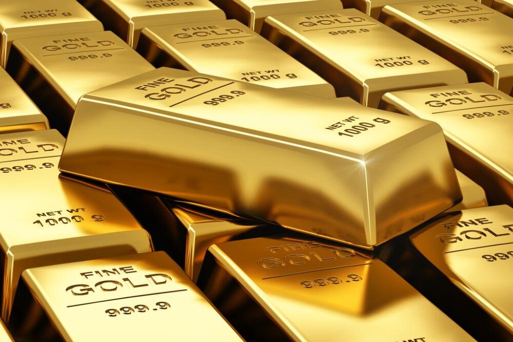 Gold Price Dips as Investors Shift Focus