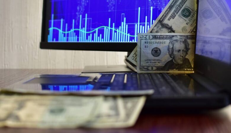 US yields slide as Trump tariff threats rattle markets, fuel ‘Sell America’ trend