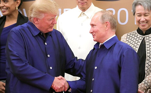 Trump Arrives in Alaska Ahead of Putin Talks on Ukraine