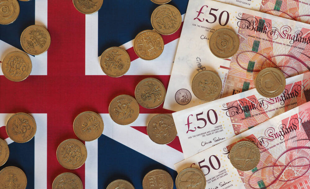 Why GBP/JPY Rises When Japan and the UK Follow Different Monetary Paths