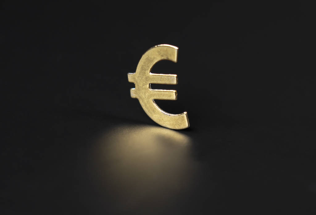 Europe’s Quiet Fight Against Digital Dollar Dominance